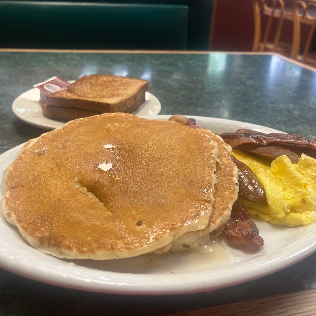 Falls Diner and Catering 1