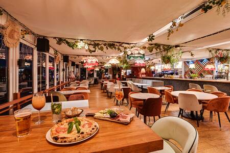 Brasserie Aqua - Restaurant au bord de l'eau - Paris 3