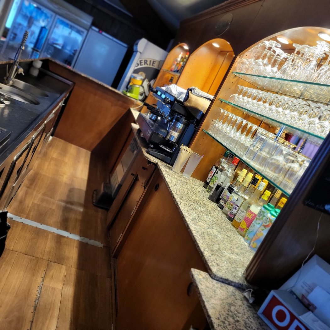 Hôtel restaurant les cigalons 3