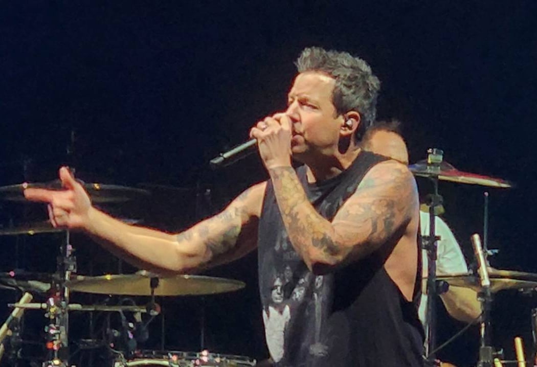 Simple Plan: Bigger Than You Think! Tour - The Sequel 3