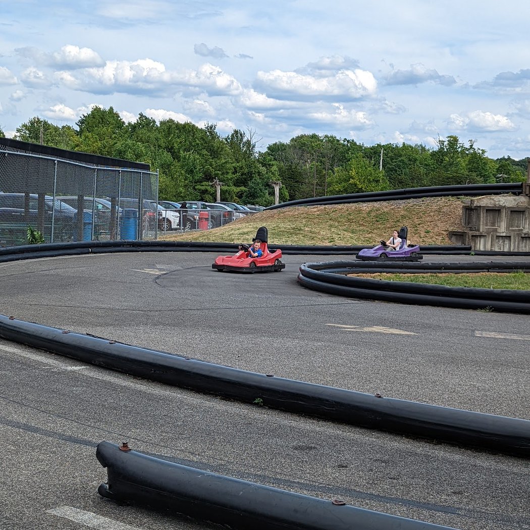 Puttin Plus Family Fun Center 2
