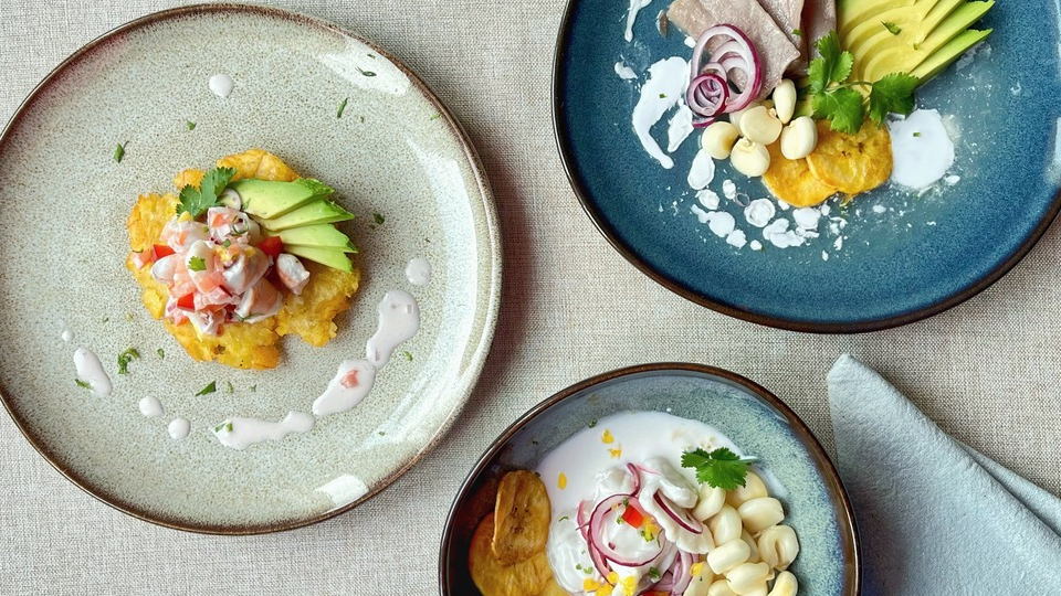 Ceviche y acompañamientos