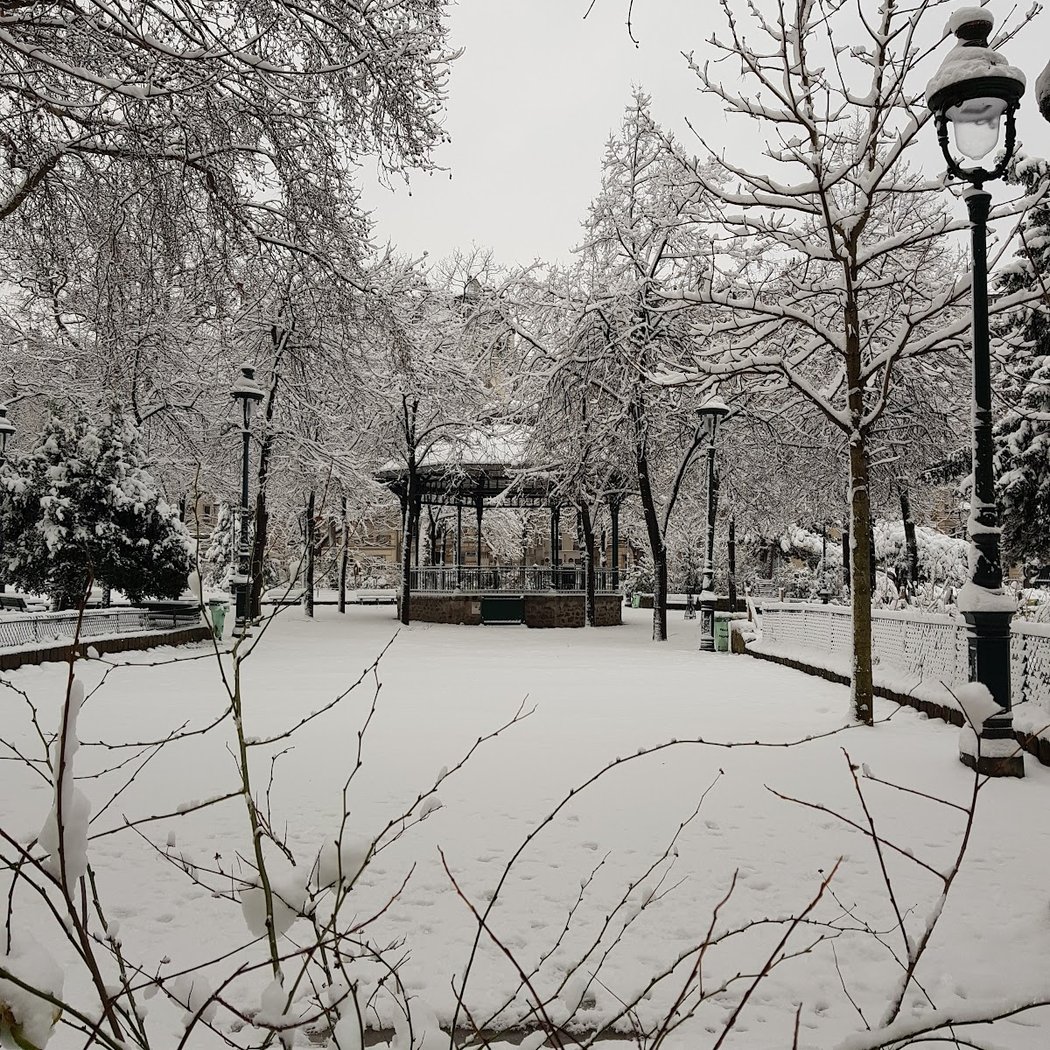 Square des Épinettes 1