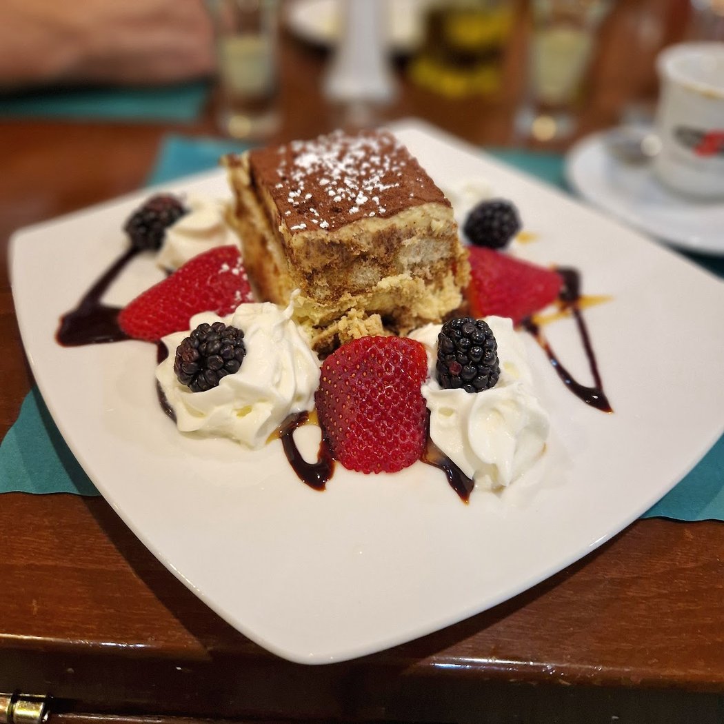 Magna Restaurant 4
