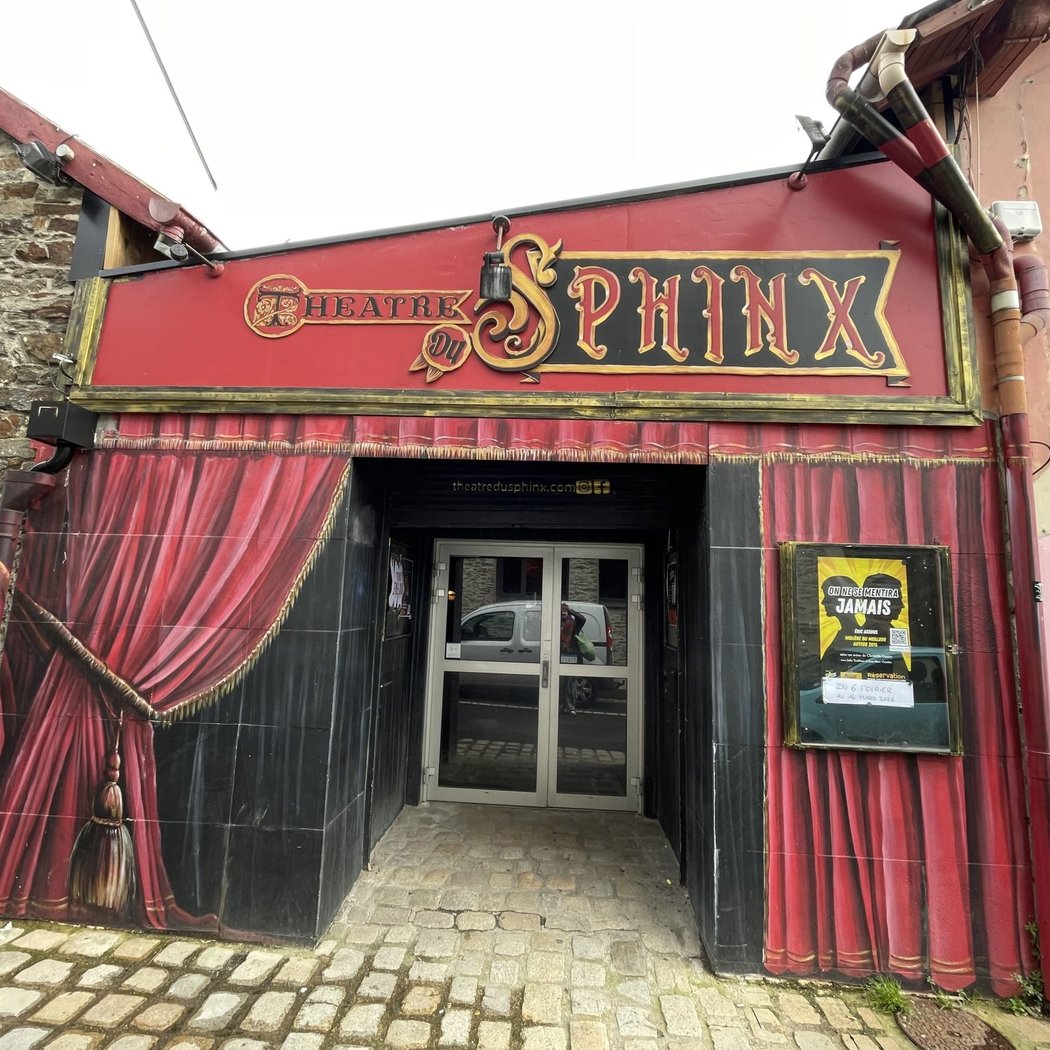 Theater Du Sphinx 2