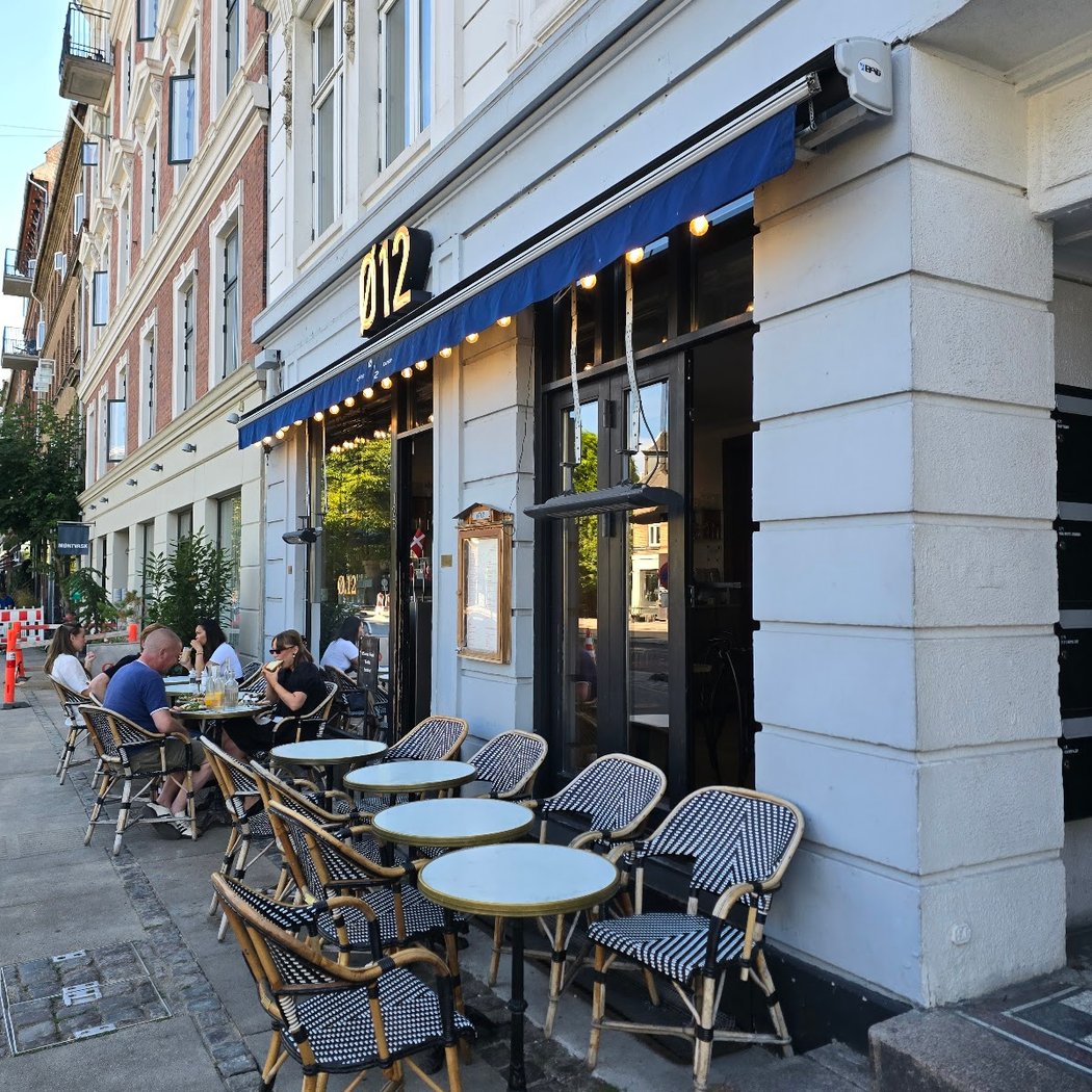 Ø12 Coffee & Eatery 3