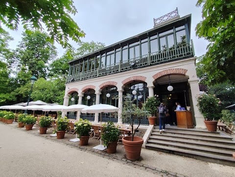 Le Pavillon Du Lac 4