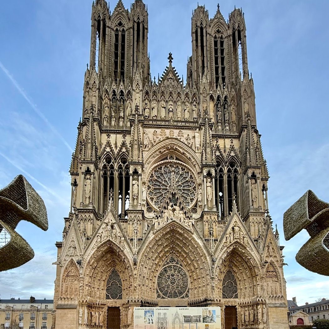 Self guided tours of the Reims Cathedral by Tourific 3