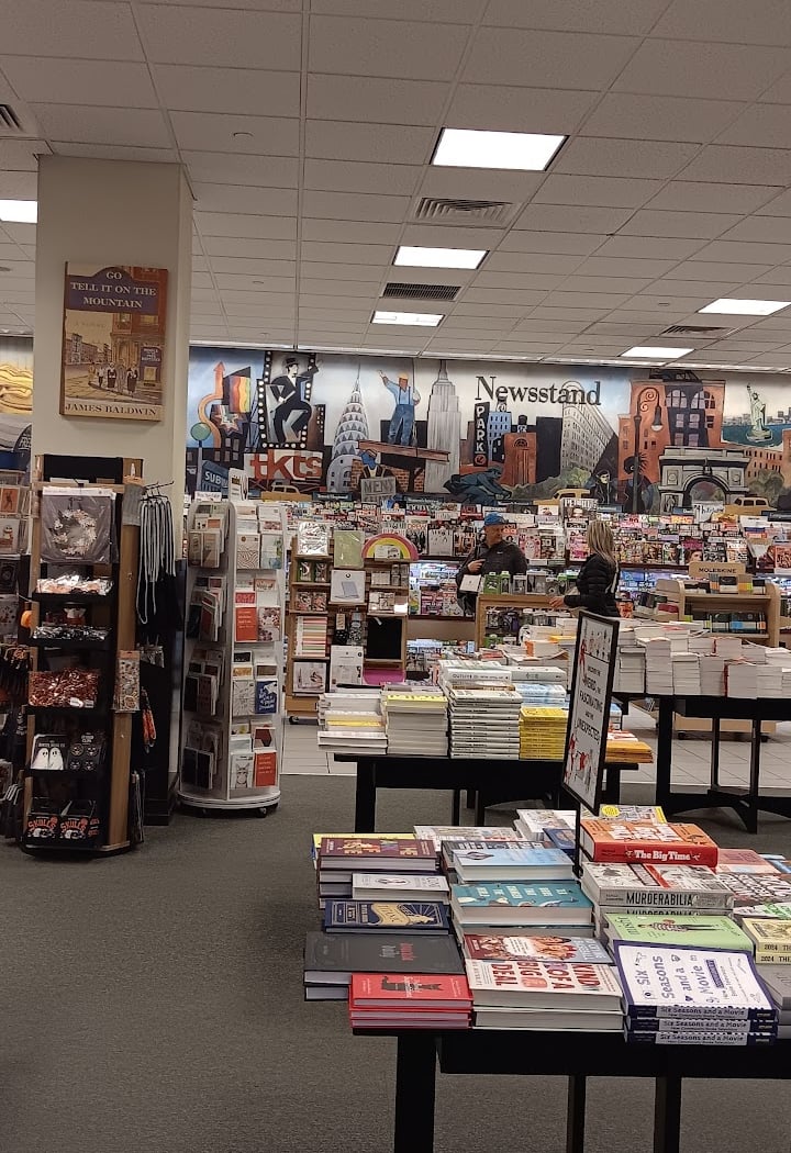 Barnes & Noble 3