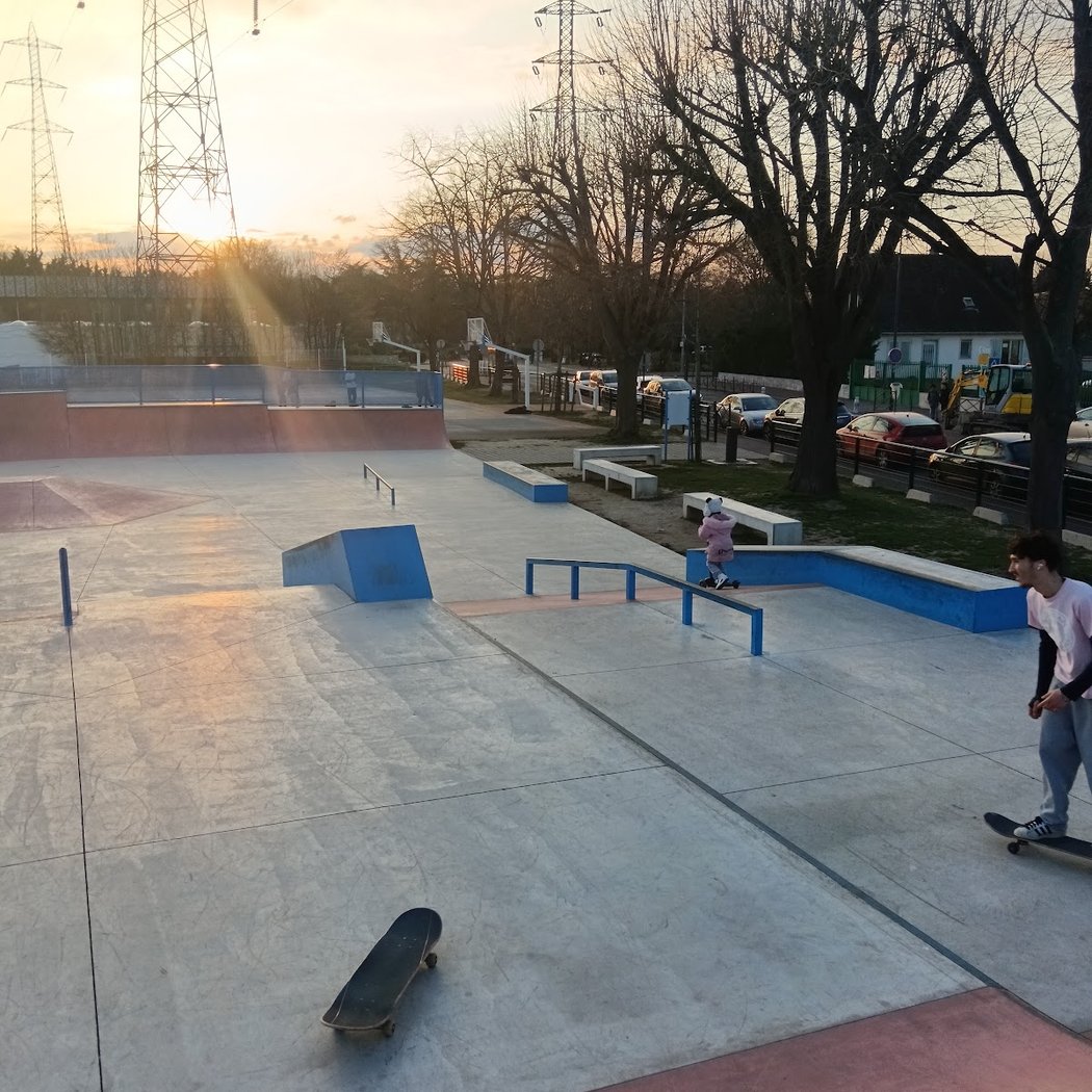 SKATEPARK Villeneuve La Garenne 1