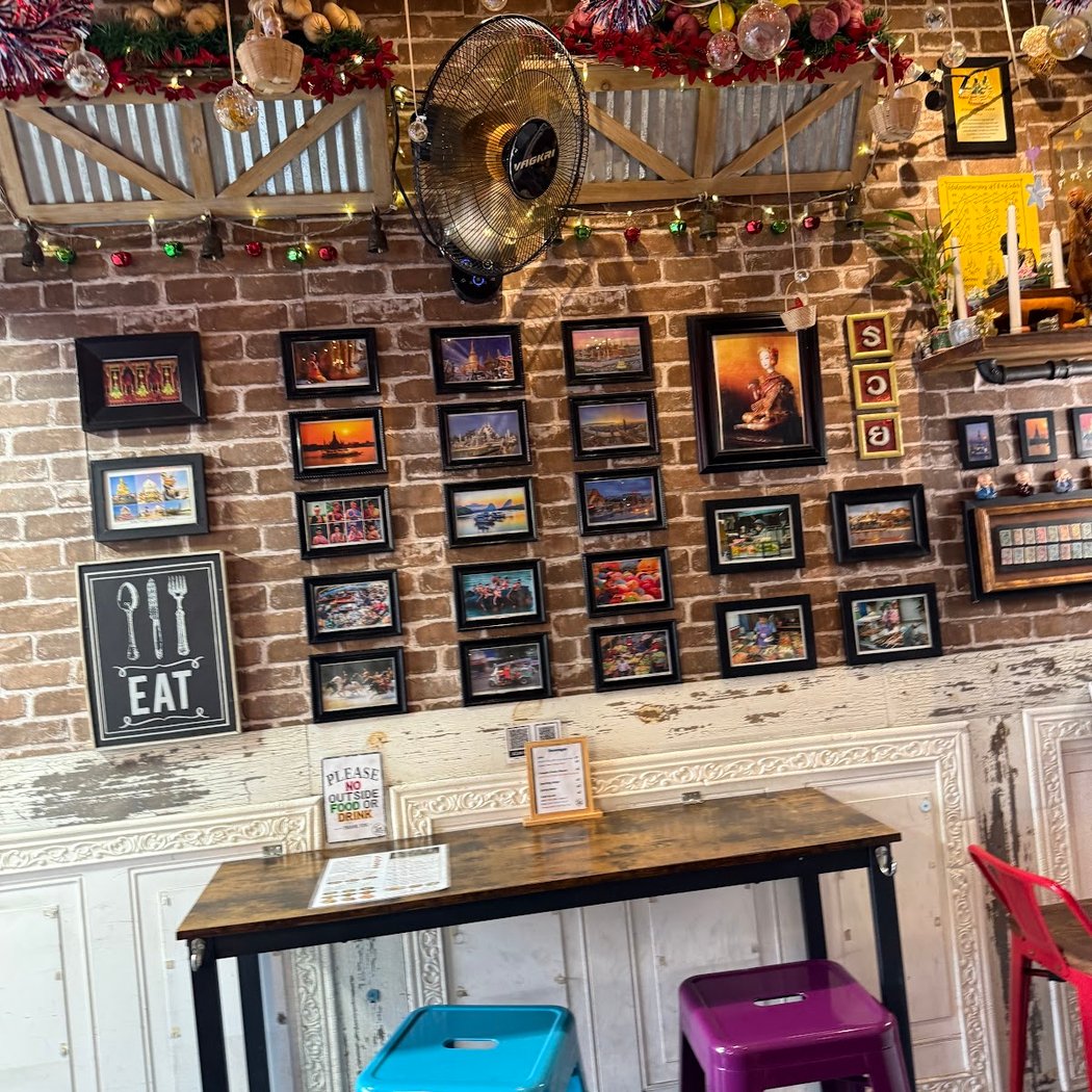 Suross Thai Bistro - New Management 3