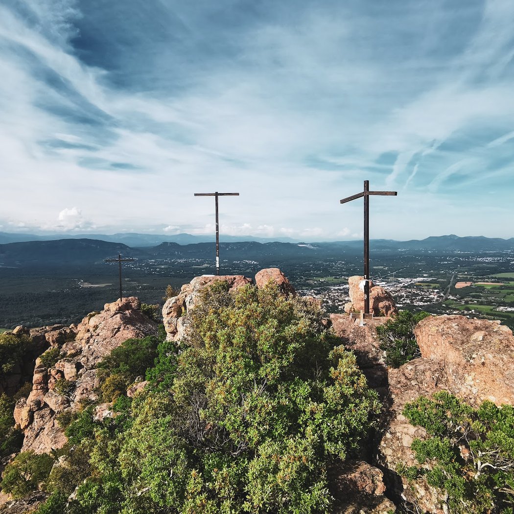 Les Trois Croix 1