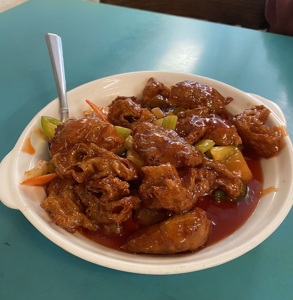 The Lucky Creation Vegetarian Restaurant 1