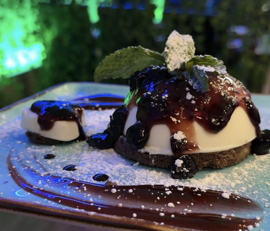 718 Bistro 3