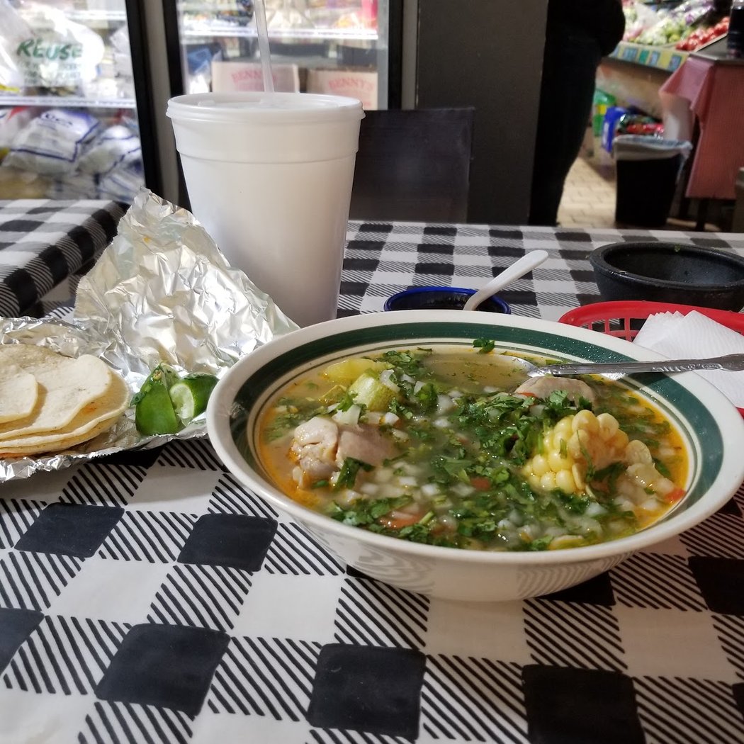 Los Mexicanos Market 1