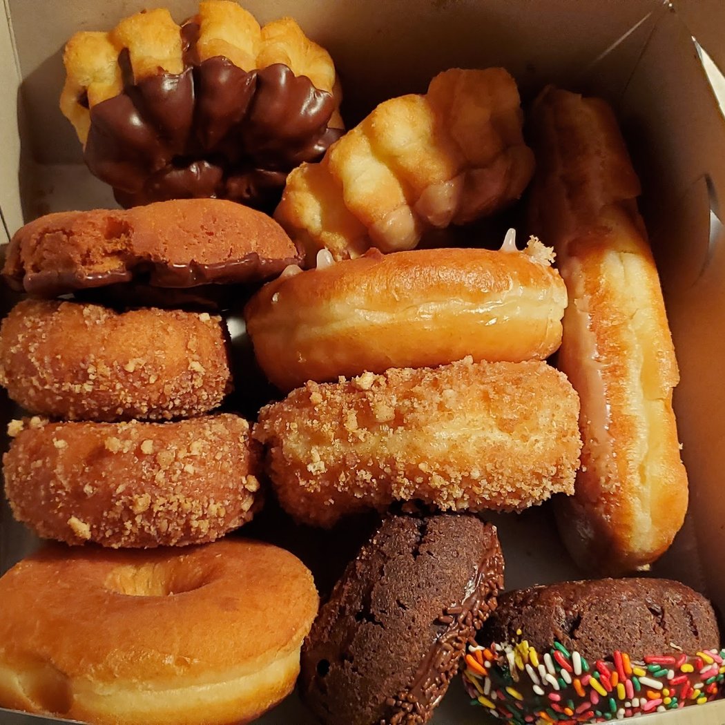 Donut Den 3