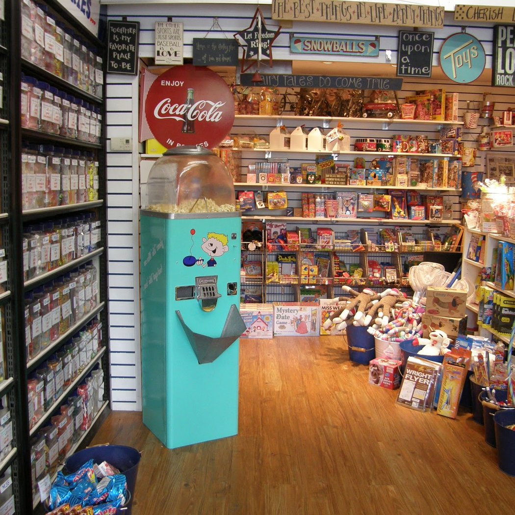 Bobb Howard's General Store & Auto Repair 3