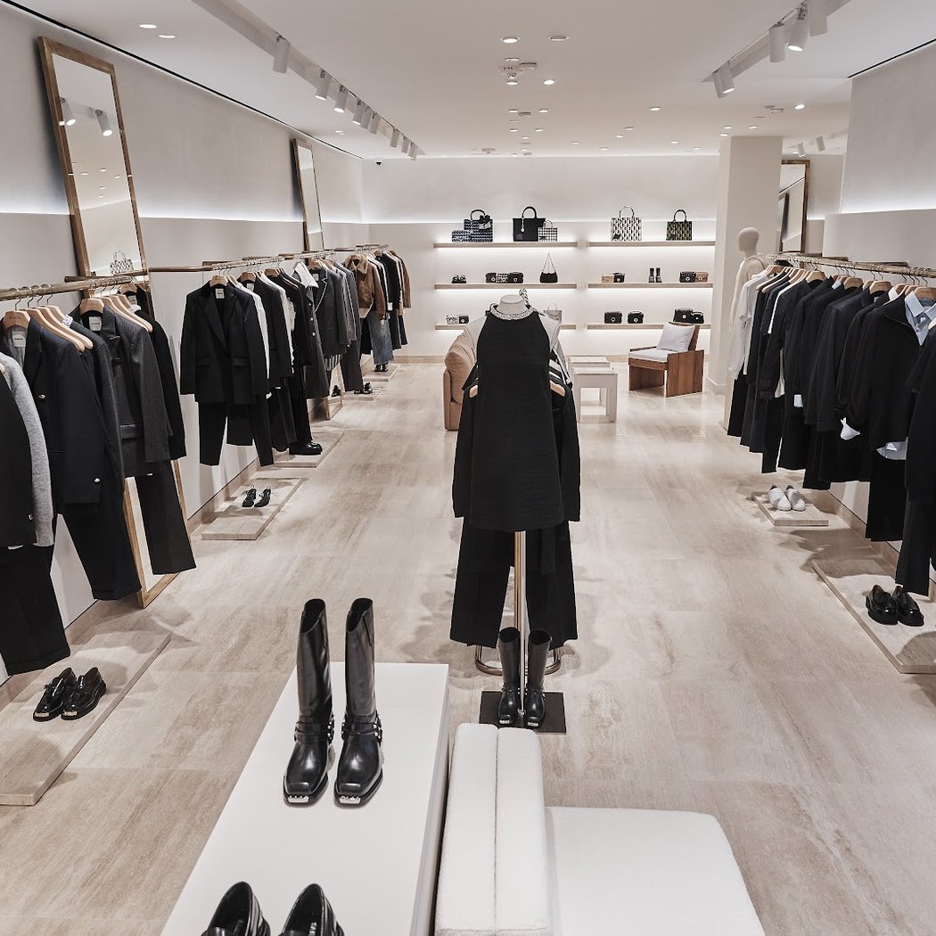 Sandro Meatpacking New York - Luxury Clothes for Women & Men 3
