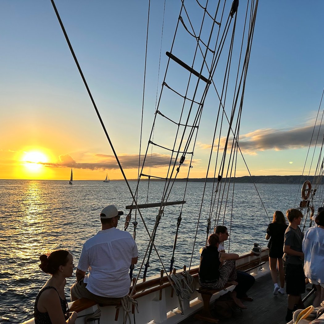 Schooner Alliance - Sailboat rental 4