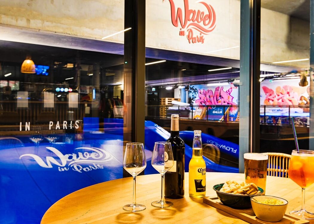LE BAR DE LA VAGUE 1
