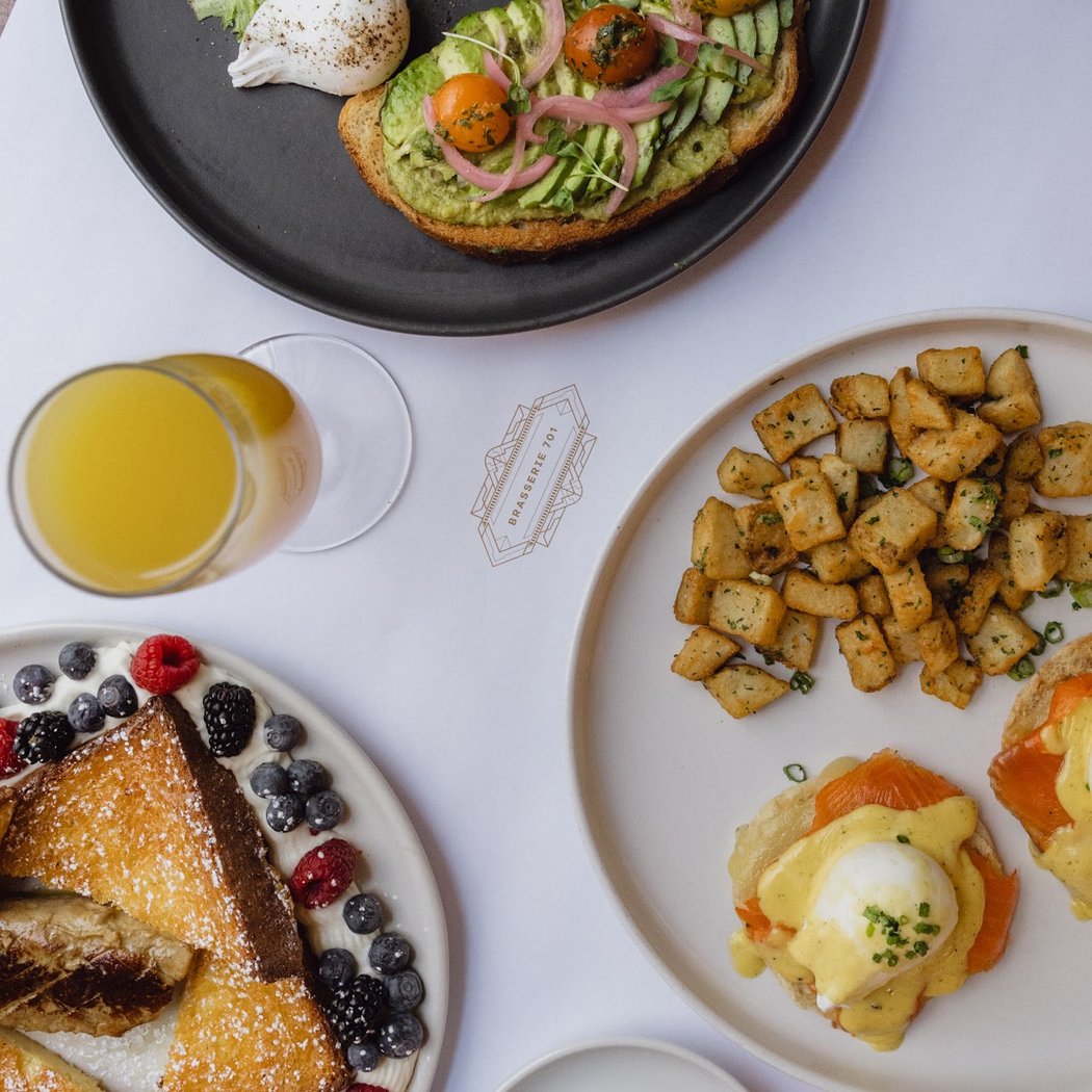 Brasserie 701 1