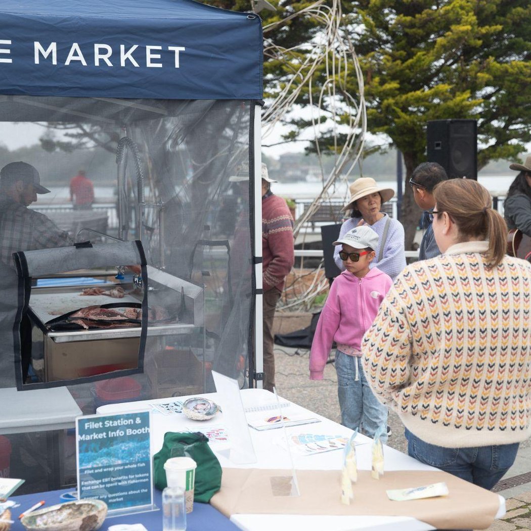 Humboldt Dockside Saturday Seafood Market 2
