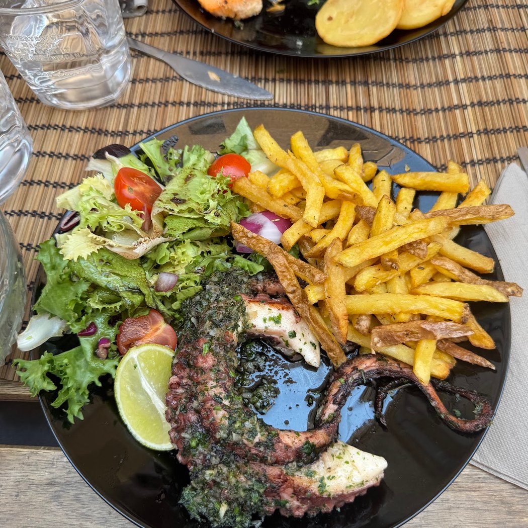 Massilia Bar Restaurant 5