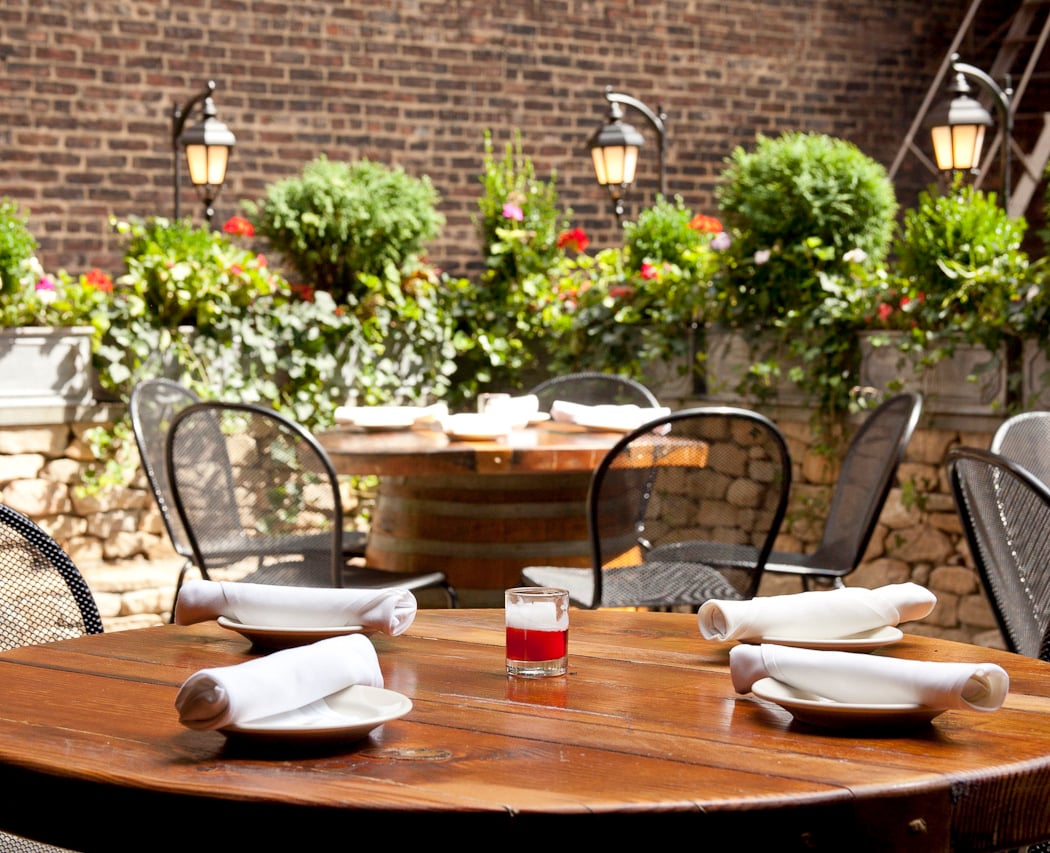 Hurley's Restaurant & Bar 2