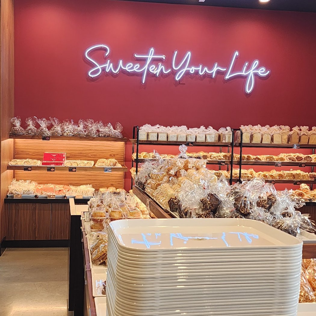 85°C Bakery Cafe-Fairfield 3
