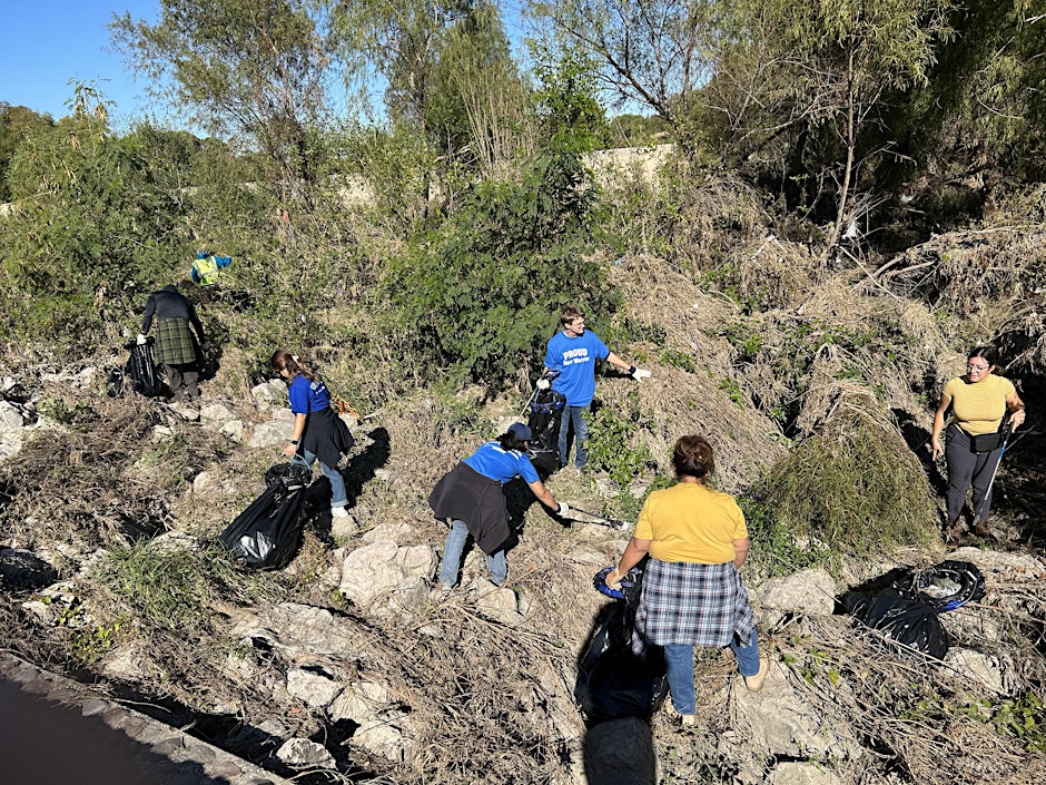 Volunteer Day – Alpine Drive Cleanup 1