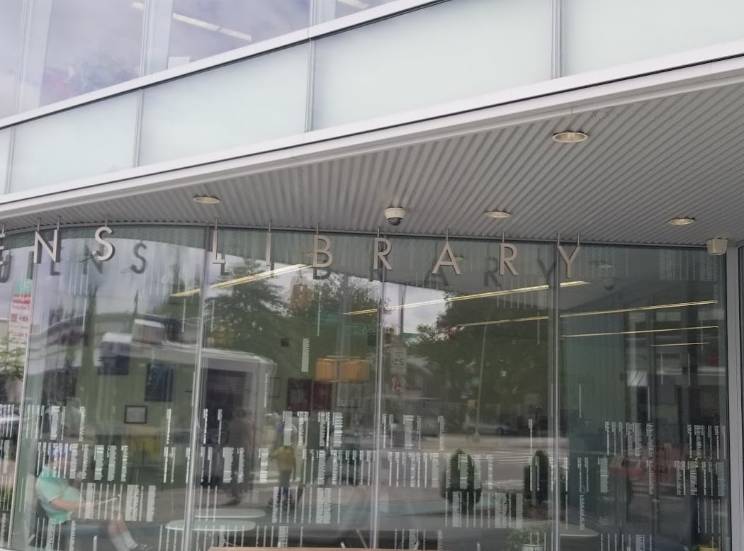 Queens Public Library at Glen Oaks 4