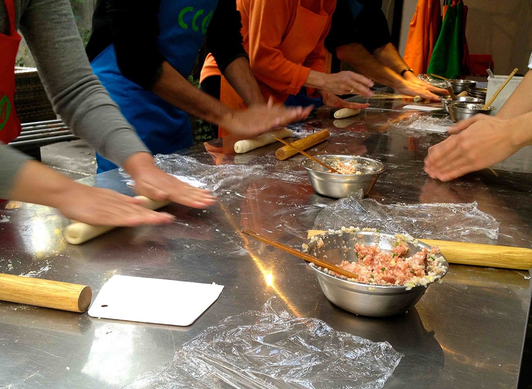 Experience "Chinese Restaurant" Cooking with Ming 2