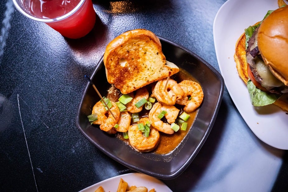 The MUSE Bourbon Bar & Grill 4