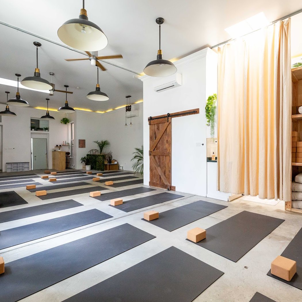 YS Vinyasa Abby Keene 2