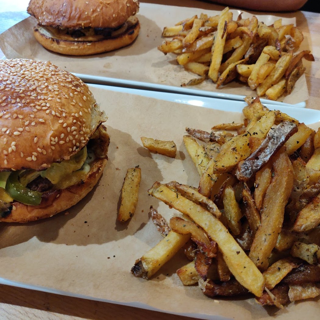 MAKI BURGER 3
