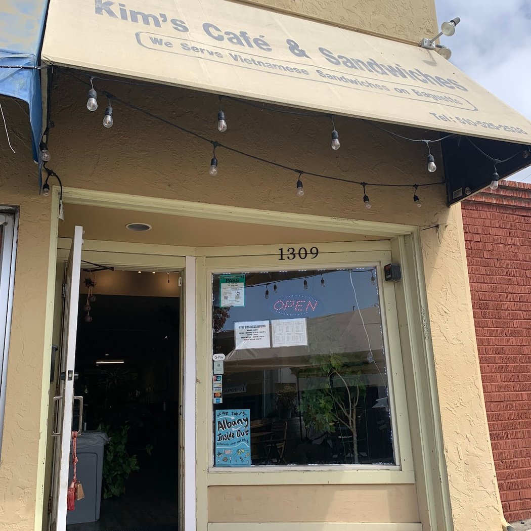Kim's Café & Sandwiches 3