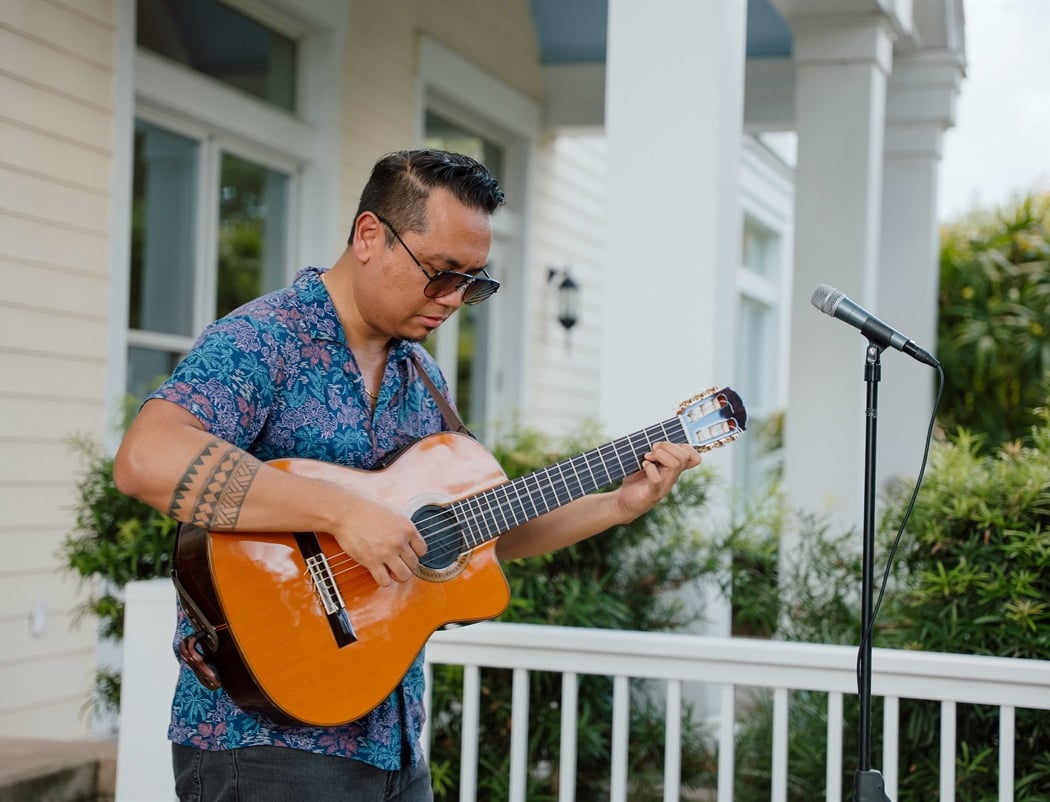Music on the Patio with Bryan Mays 1