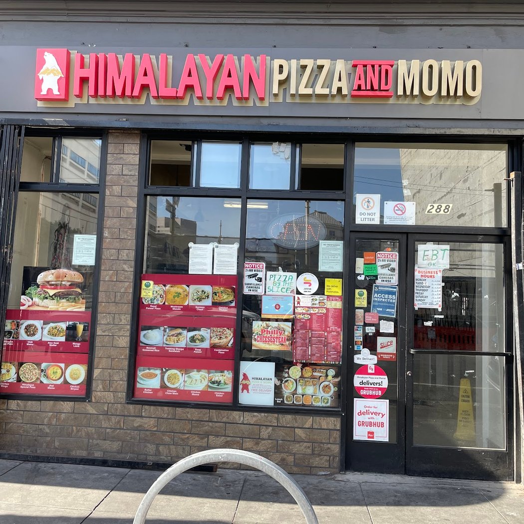 Himalayan Pizza & Momo 2