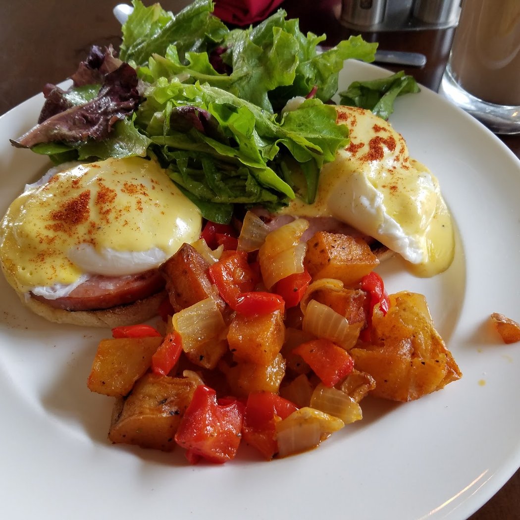Beso Bistro and Wine Bar 2
