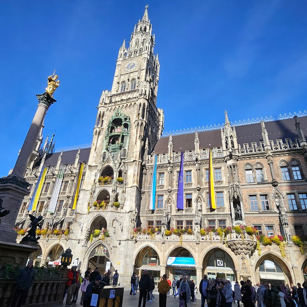Tourist Information am Marienplatz München 2