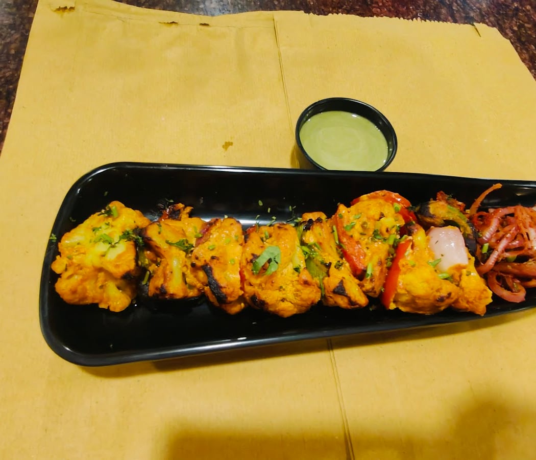 Marwari Basa- Pure Veg Restaurant 3