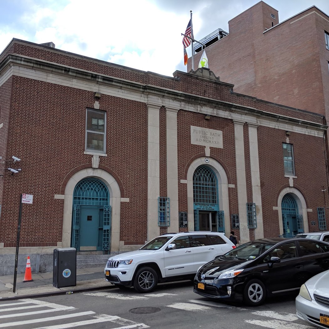 Metropolitan Swimming Pool 2