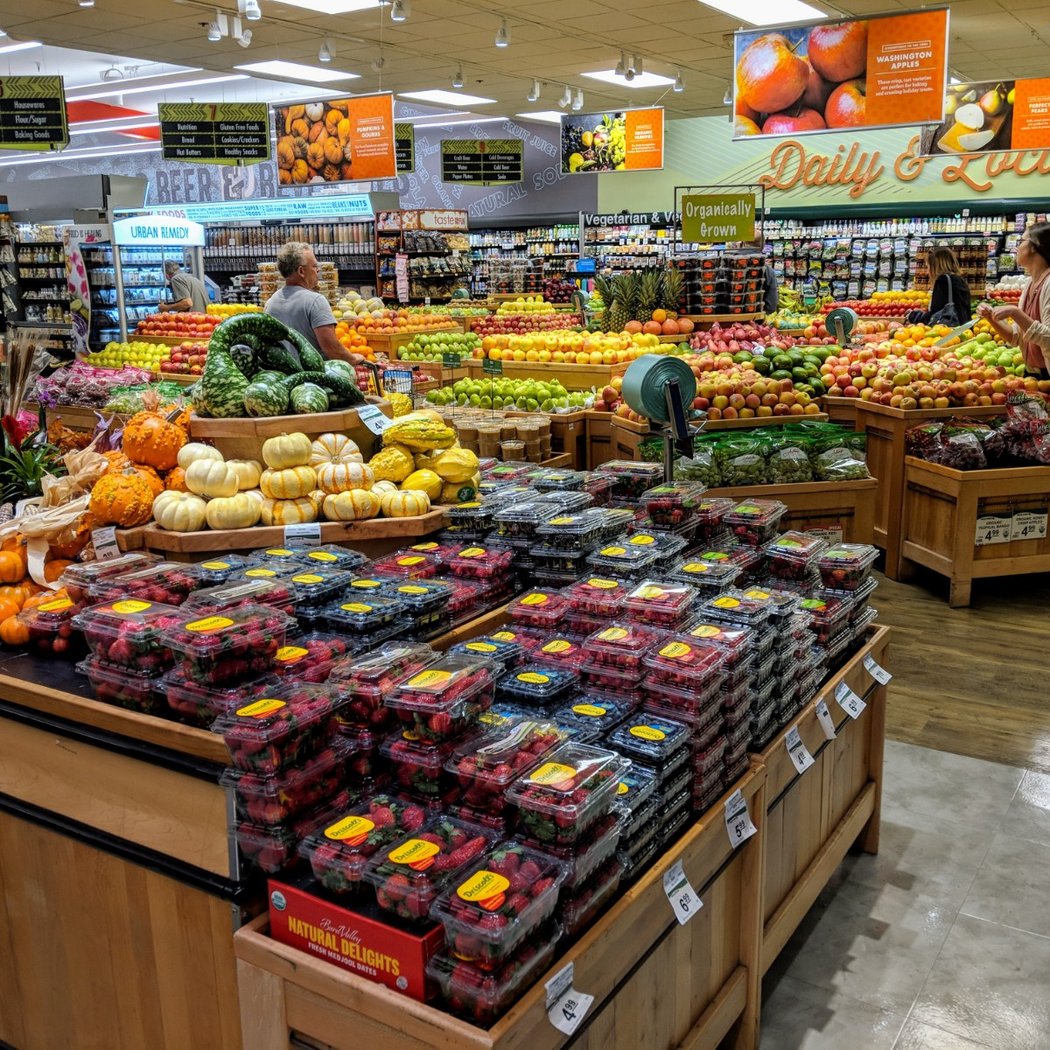 Mollie Stone's Markets 1