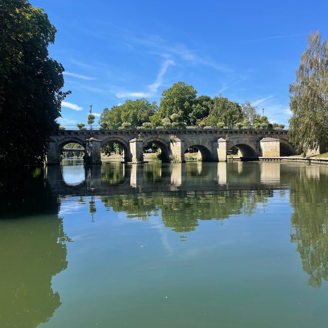 L'Ecluse Boat Service 1
