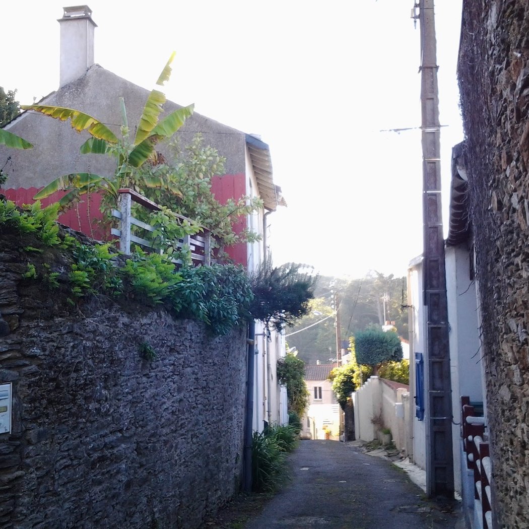 Calvaire De La Douve 3