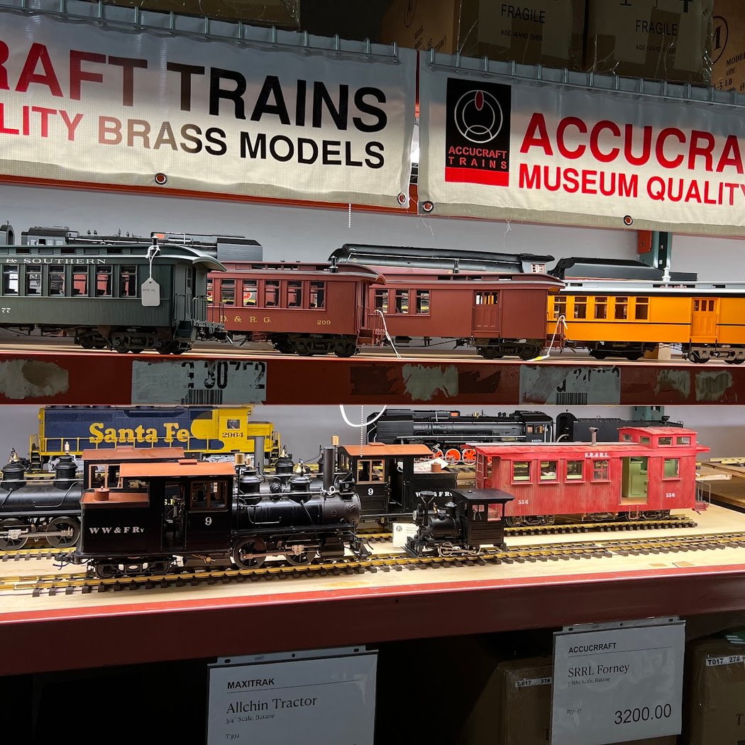 Accucraft Trains (Live Steam Station) 1