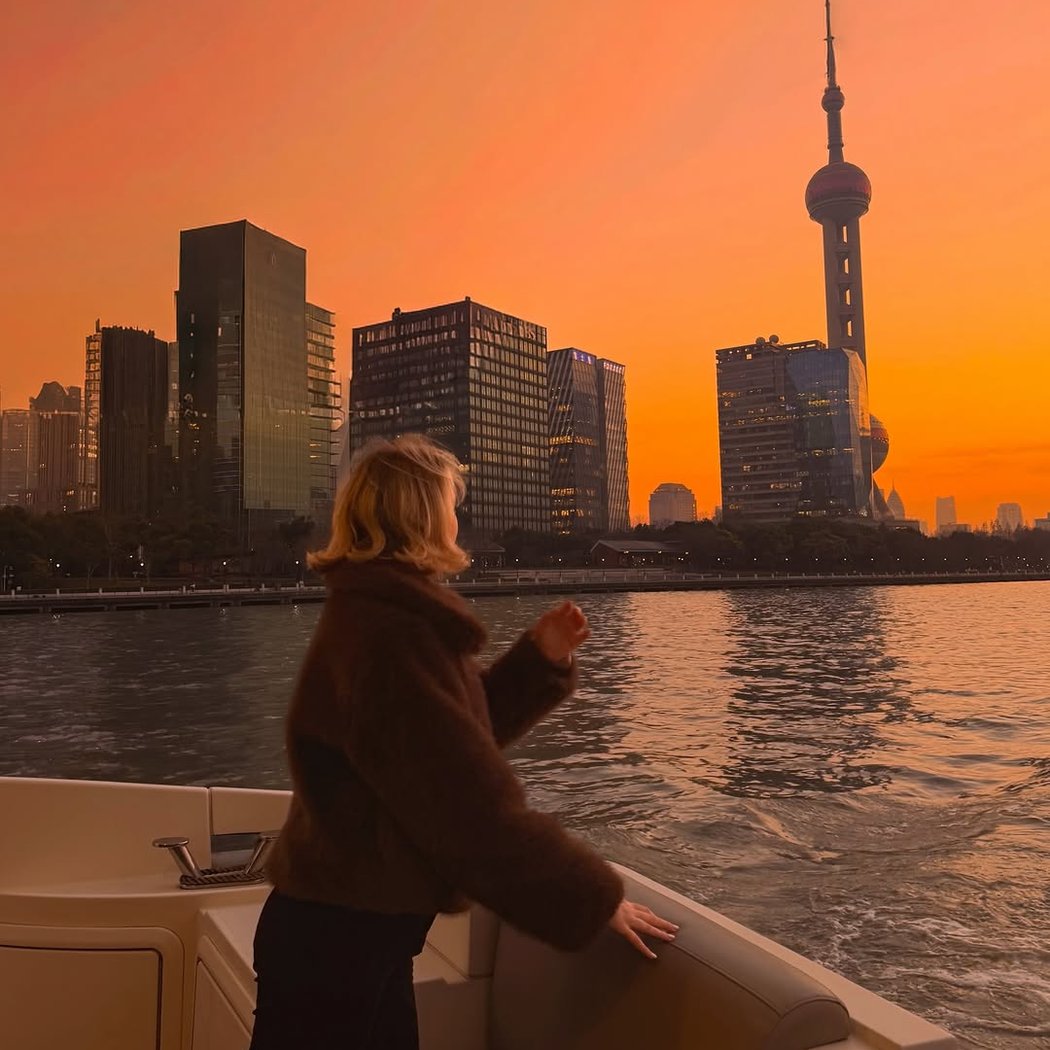Dongfangmingzhu Pleasure Cruise Boat Wharf 1