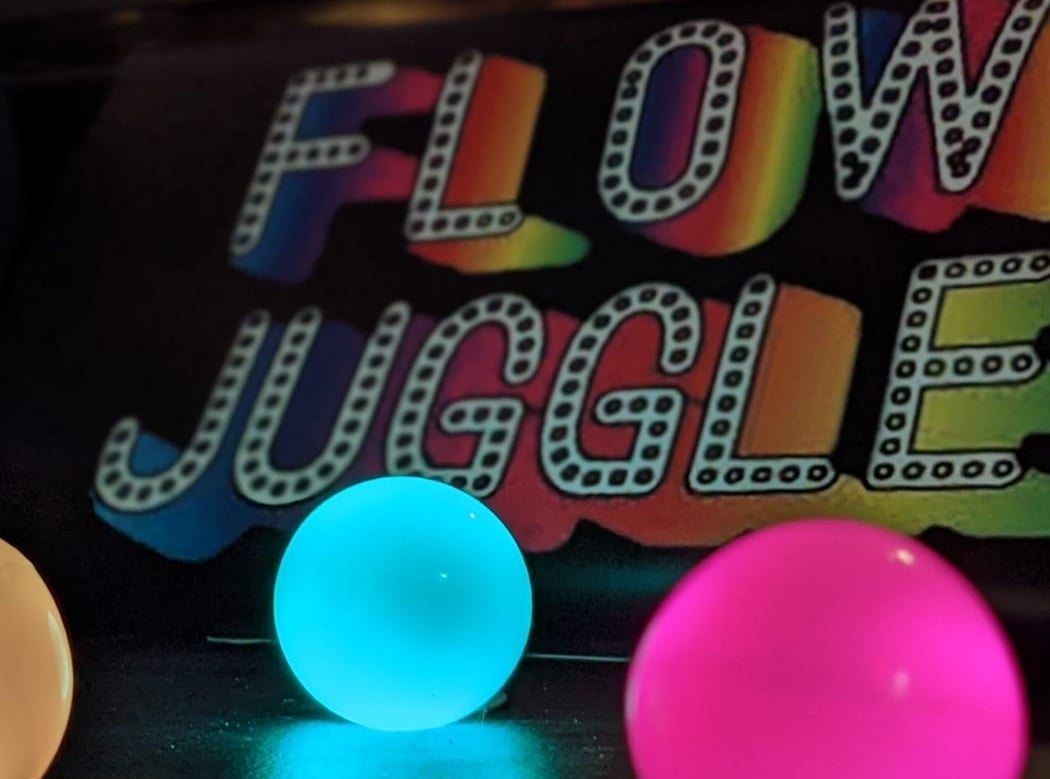 Flow Juggle 2