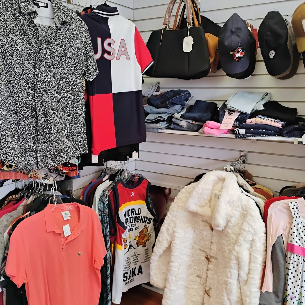 Santos Highlawn Thrift Store 3