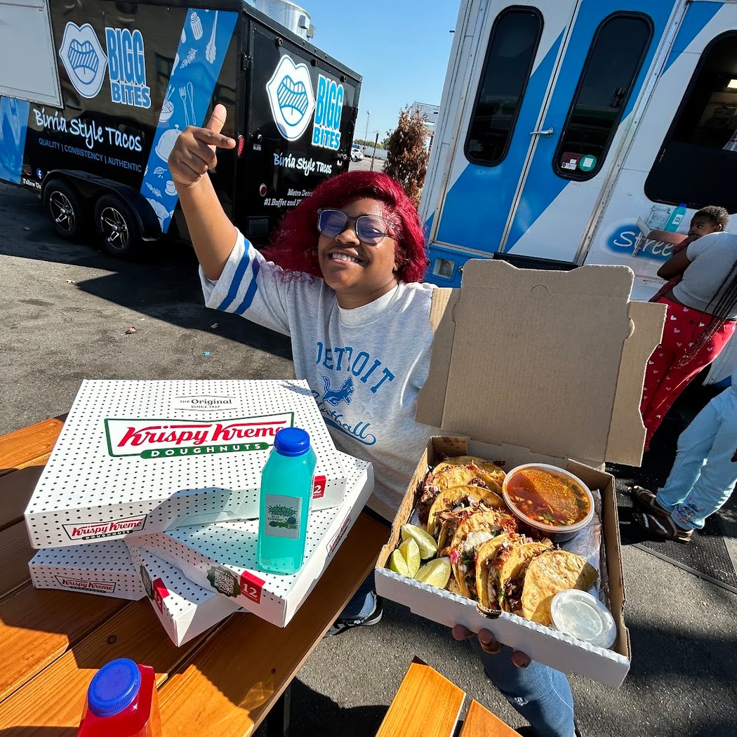 Bigg Bites Street Food Truck 3